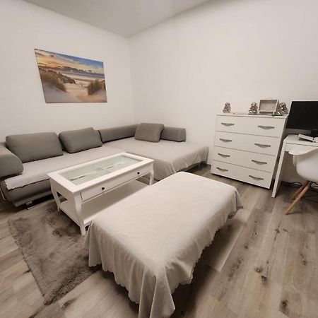 Tor Stay - Charmante 2 Zimmer Apartment Ansbach Esterno foto
